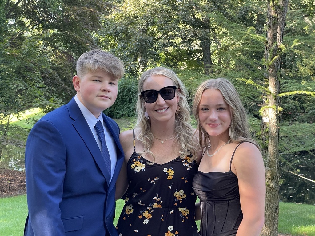 Alexander, Angela and Alaina Gushow